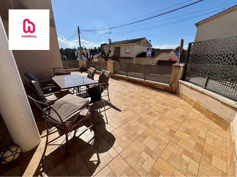 Foto 1e5cbbfa-8a4e-4590-9fd9-df51aa93c35a. Planta baja  en esparraguera con terraza de 70 metros en Esparreguera