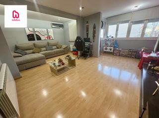 Appartement à Sant Llorenç. Piso reformado en terrassa - sant llorenç