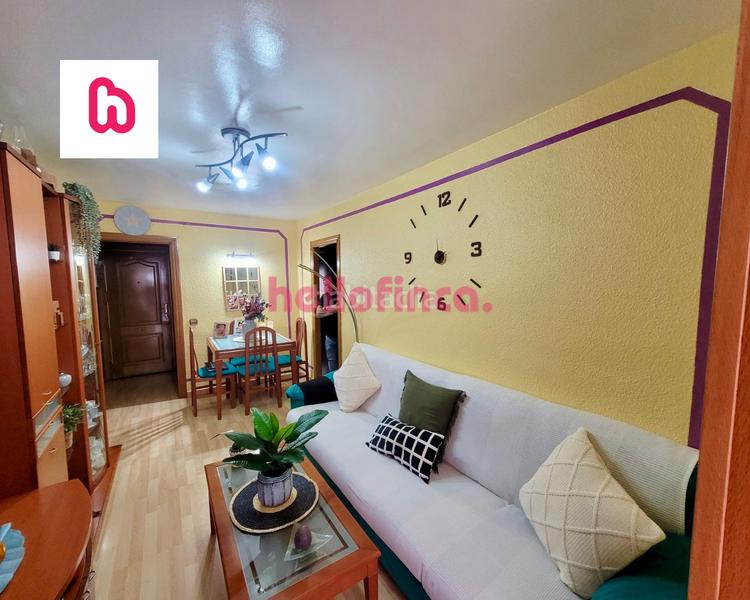 Foto dbd9d7c2-5d37-4da8-9518-f72c21de2c22. Flat with heating in Llatí Santa Coloma de Gramenet