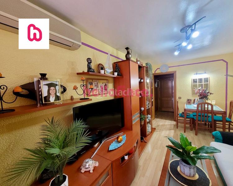 Foto cb622ef1-8c95-40fe-8322-9d824e8eb832. Appartement avec chauffage dans Llatí Santa Coloma de Gramenet