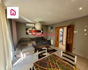 Pis  Avinguda germans martí. Piso luminoso con terraza en martorell