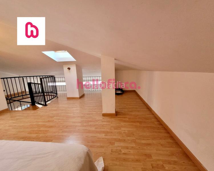 Foto 4c8a0857-5c6e-49c4-b52a-c8c07f57778e. Dúplex amb calefacció a Montmeló