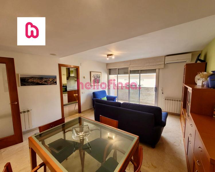 Foto 8e851499-70bb-4fff-b30a-8fea8f21fea3. Àtic amb calefacció aparcament a Ca n'Aurell Terrassa