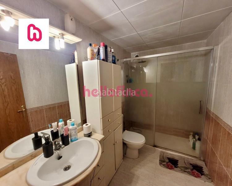 Foto 170c84df-2637-4bb7-968d-6b0fce973c63. Piso  - barrio del centre (les flors) en Llevant Igualada