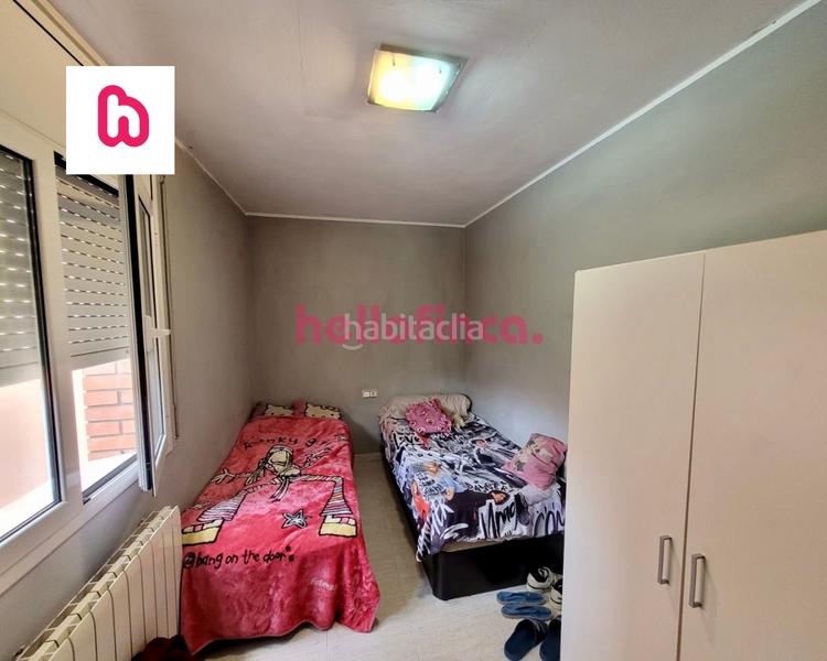 Foto 1ddc906d-a66c-492b-ae9b-59da878b3653. Piso  - barrio del centre (les flors) en Llevant Igualada