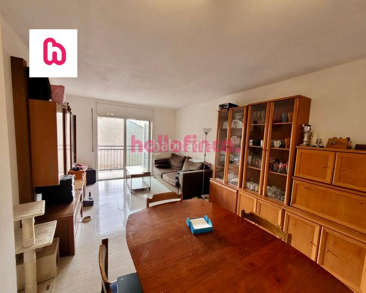 Foto 651d2058-9e91-4655-974c-f5483e480a49. Piso  - barrio del centre (les flors) en Llevant Igualada