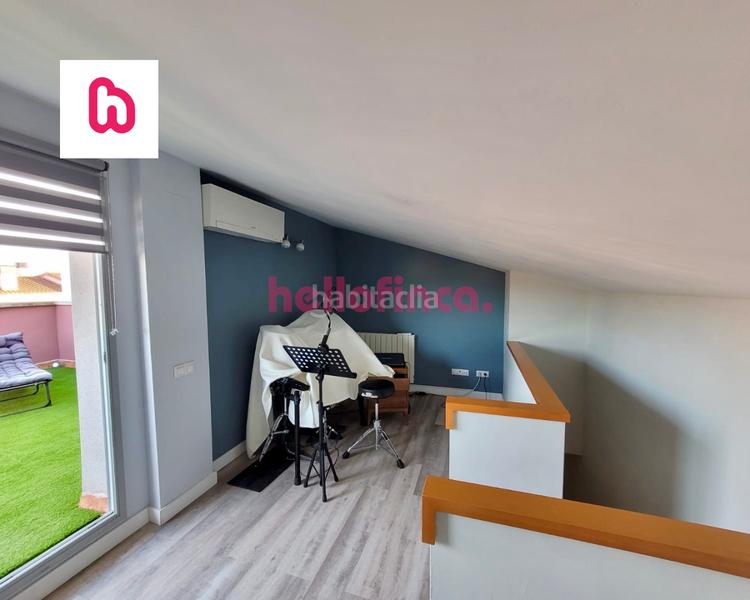 Foto 0ab656a8-88c9-4d31-8079-52ecadac5de0. Dúplex amb calefacció aparcament piscina a Montornès del Vallès