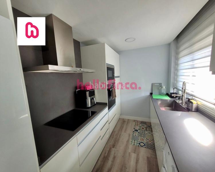 Foto 4cfbb210-5f73-4714-b2b1-7e0f77a1f8a6. Dúplex amb calefacció aparcament piscina a Montornès del Vallès