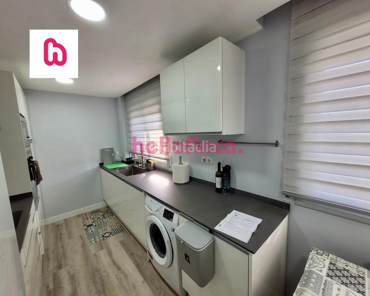 Foto 79a87b14-2d30-4cdb-9db8-4abfb37b0a3b. Dúplex amb calefacció aparcament piscina a Montornès del Vallès