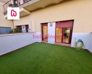 Planta baja  Passeig del remei. Planta baja con terraza de 40m en el centre histric de caldes