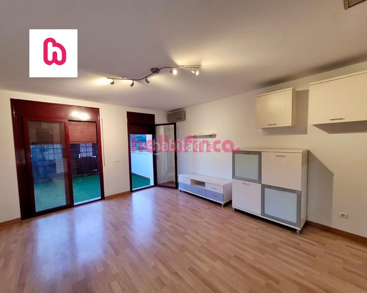 Foto a64ebab6-80fa-493f-b36f-ab192f0a6b17. Piano terra con riscaldamento in Caldes de Montbui