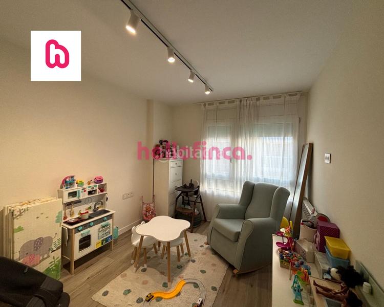 Foto 804fe5d7-2e29-4a52-abfc-776267cc8441. Appartement avec chauffage parking piscine dans Segle XX Terrassa