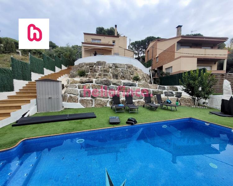 Foto 0d2c4ecd-d34d-40fb-ab32-111b78a32489. Chalet mit kamin heizung parking pool in Ametlla del Vallès (L´)