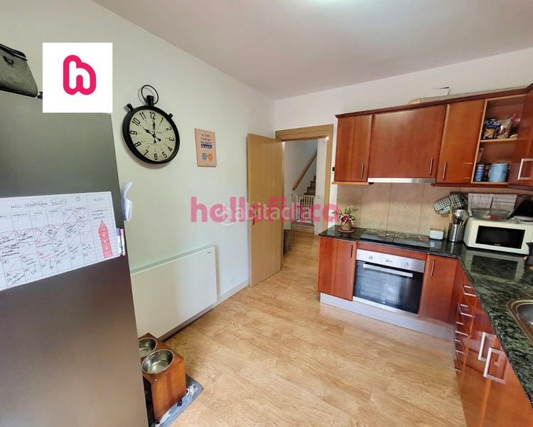 Foto 32cea66a-3f5f-4ede-bee0-9725e5ea6663. Chalet mit kamin heizung parking pool in Ametlla del Vallès (L´)