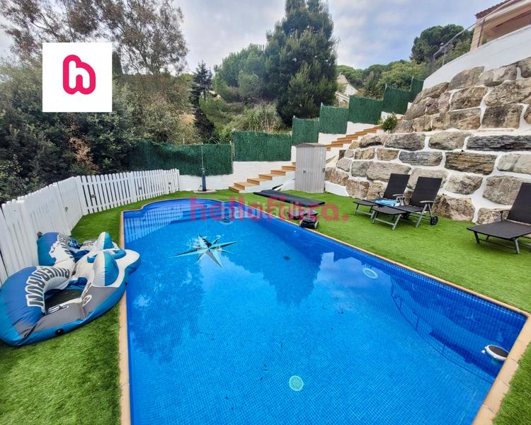 Foto c42bcfeb-795d-408e-a8b7-4adfd0ffc6d6. Chalet mit kamin heizung parking pool in Ametlla del Vallès (L´)