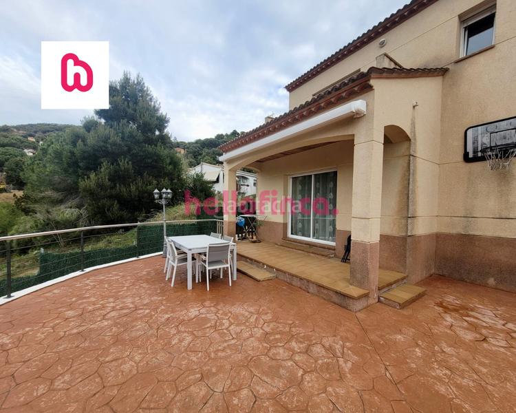 Foto fafbcf0f-80f8-4d2b-b981-ad72cb28d029. Chalet mit kamin heizung parking pool in Ametlla del Vallès (L´)