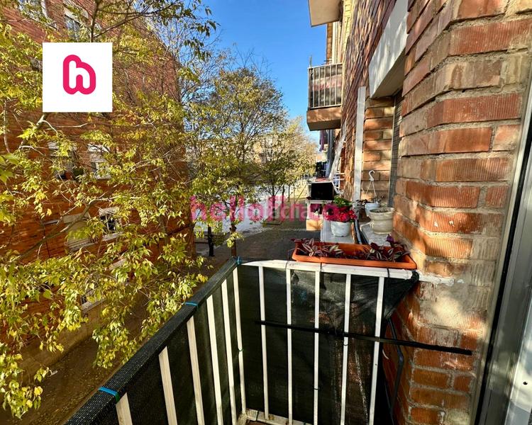 Foto 1f7f9c32-f4a8-4245-92a1-b3673ab5c9df. Piso  (Ca n'Anglada) actualmente alquilado - ¡rentabilidad desde el primer dia! en Terrassa