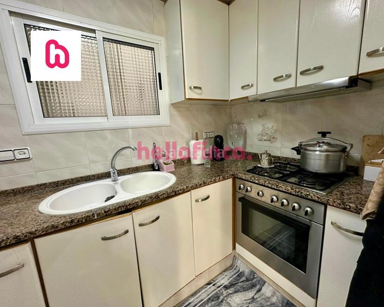 Foto b54b4704-fbc9-43f7-8894-2f3d1d58cf14. Piso  (Ca n'Anglada) actualmente alquilado - ¡rentabilidad desde el primer dia! en Terrassa