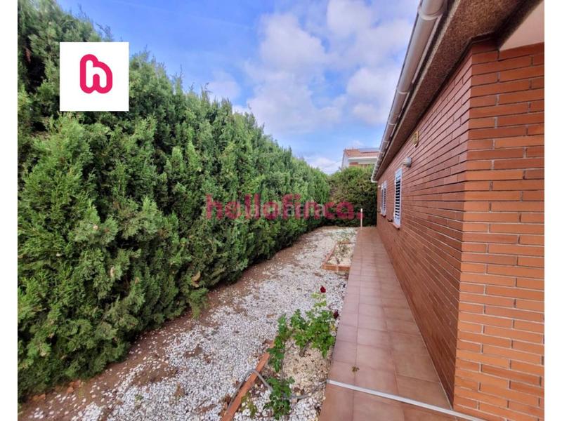 Foto 62ee388d-a173-41a5-901a-89ff39611e6c. Casa amb calefacció aparcament piscina a Abrera