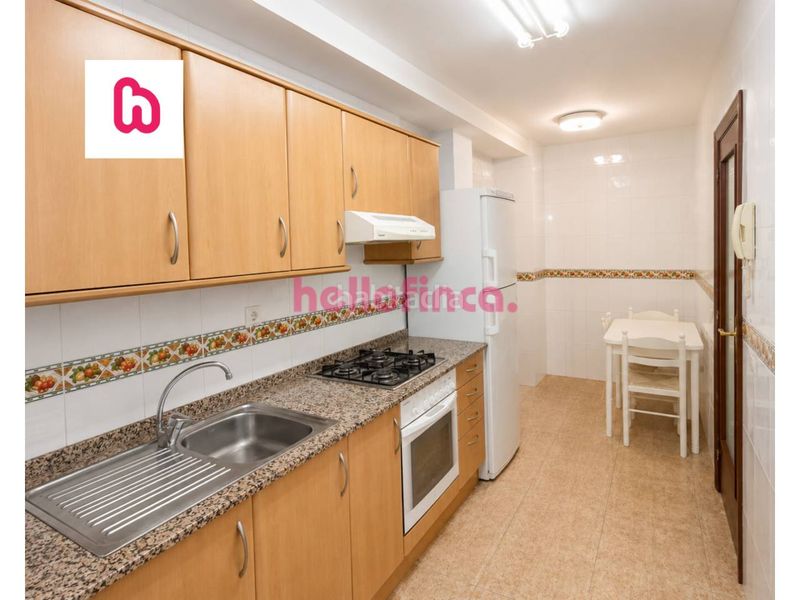Foto cc85d903-9dc1-4d6b-bb97-84d0c1884f8f. Pis amb calefacció aparcament a Centre Reus