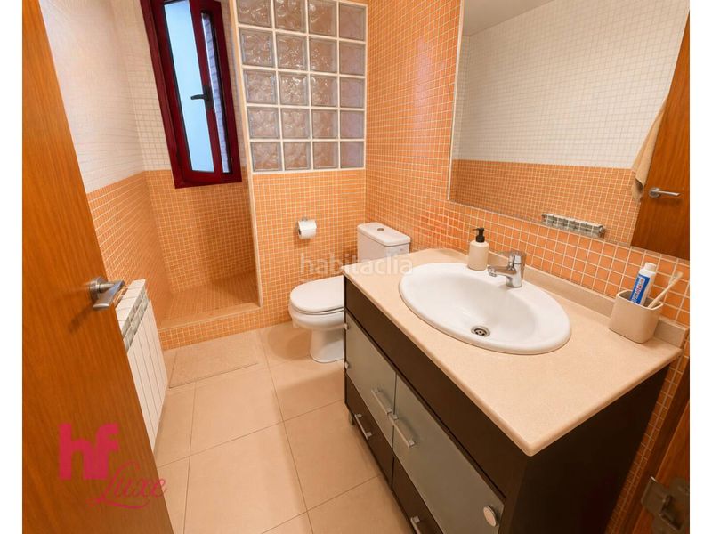 Foto 0a93e43d-9486-43f2-9045-262948b674e8. Casa aparellada amb calefacció aparcament a Lliçà de Vall
