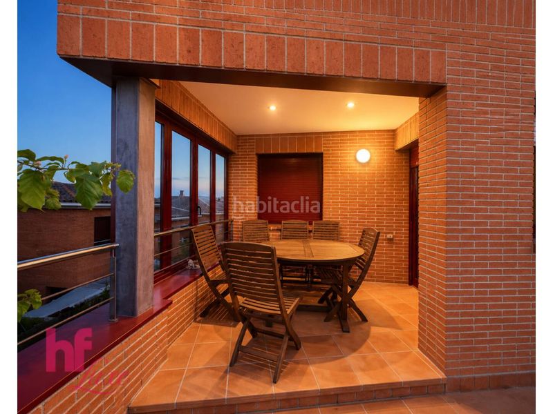 Foto 1bd502cf-7cb2-4849-aee5-355259428fa4. Casa aparellada amb calefacció aparcament a Lliçà de Vall
