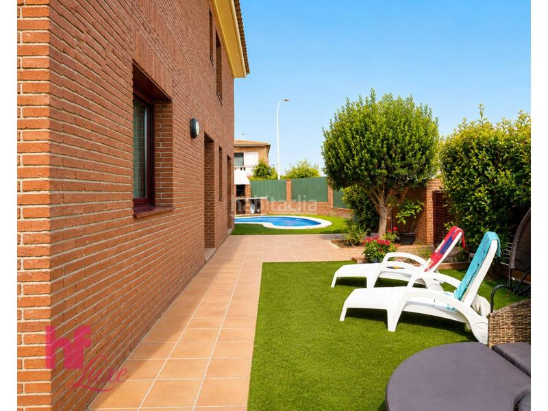 Foto 4f693295-c3d3-49e9-80df-b572a9925e74. Casa aparellada amb calefacció aparcament a Lliçà de Vall