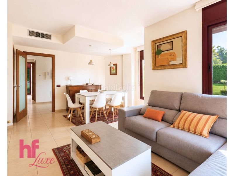 Foto b8d66aa5-1f43-4106-8c65-8050aae13b12. Casa aparellada amb calefacció aparcament a Lliçà de Vall