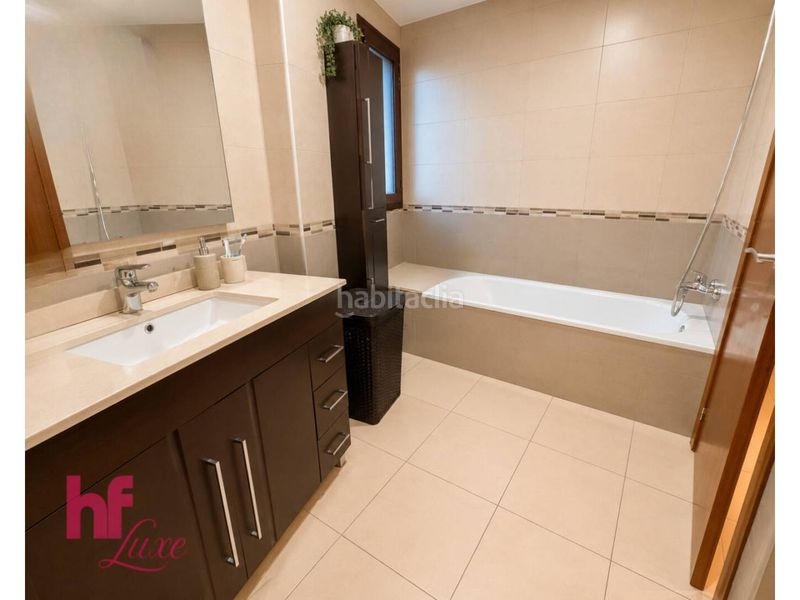 Foto f593c146-ca5d-47ac-b438-769314bc365d. Casa aparellada amb calefacció aparcament a Lliçà de Vall
