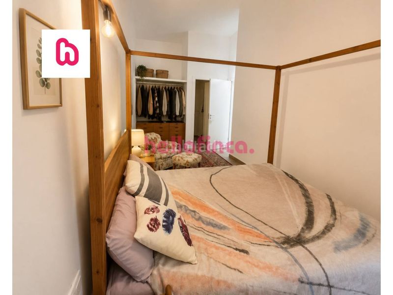 Foto 4cece77f-5a7d-4bda-b039-952255c38ccd. Casa aparellada amb aparcament a Canyelles