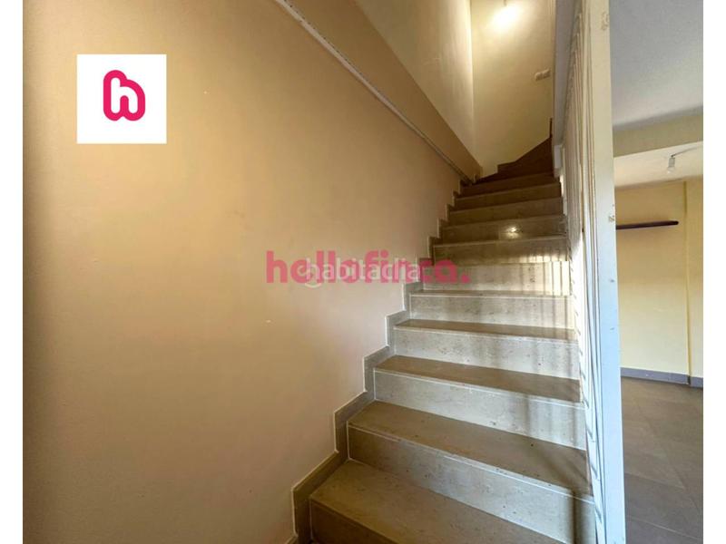 Foto 11a47ba4-ec63-41c9-984a-1bb81417e5d8. Dúplex  en venta con balcón, terraza, parking y trastero en Rubí