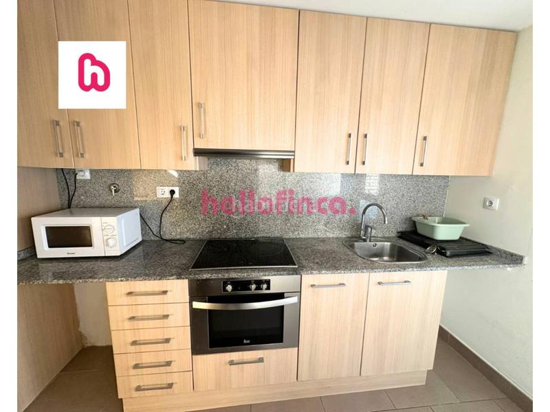 Foto 2ccca4e4-3349-494c-b625-afb4e22e7eeb. Dúplex  en venta con balcón, terraza, parking y trastero en Rubí