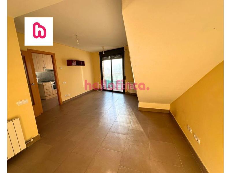 Foto 4cb9fee8-669d-441b-99cb-6f456cf66dda. Dúplex  en venta con balcón, terraza, parking y trastero en Rubí