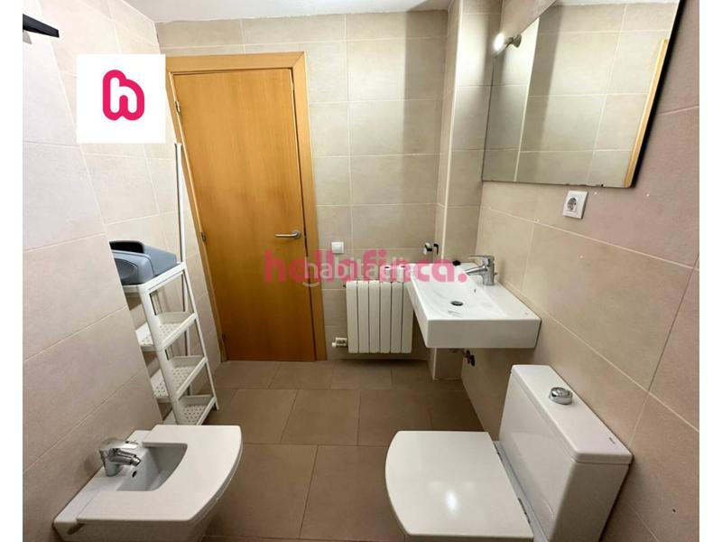 Foto a5d720e1-530e-4cde-a556-c6faa8dad10d. Dúplex  en venta con balcón, terraza, parking y trastero en Rubí