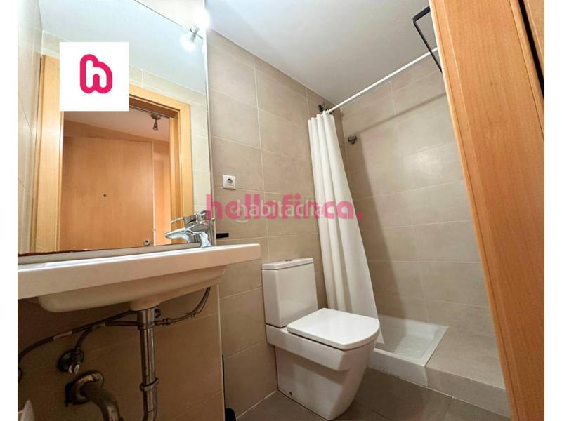 Foto c434c842-63fa-4d5d-b9e5-5dc30a84bbc4. Dúplex  en venta con balcón, terraza, parking y trastero en Rubí