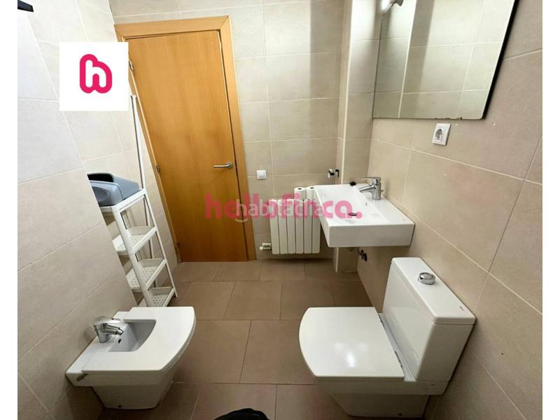 Foto fb3ec1a4-9f40-4c33-8d58-69561d089a86. Dúplex  en venta con balcón, terraza, parking y trastero en Rubí