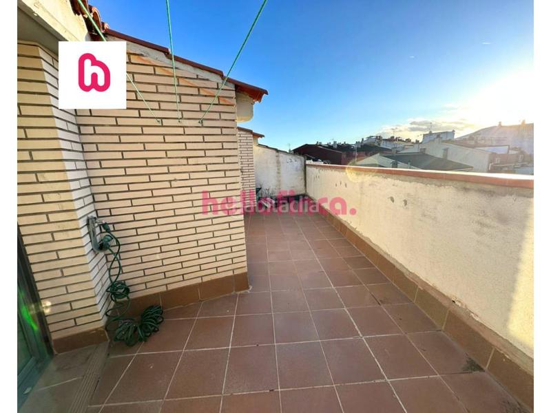Foto ff1472a0-59e4-400f-8fc3-66b91584946a. Dúplex  en venta con balcón, terraza, parking y trastero en Rubí