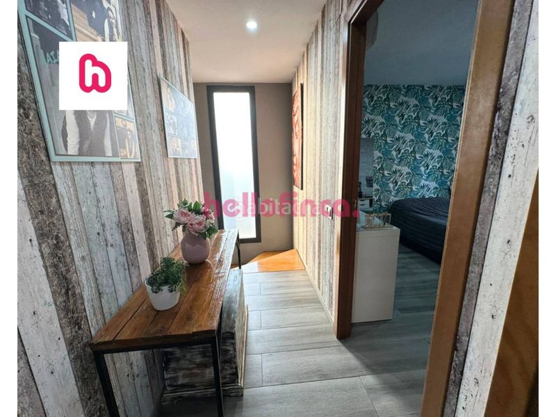 Foto 1e1d0e25-e25c-4369-984b-7c811deed77e. Xalet amb calefacció aparcament piscina a Lliçà d´Amunt