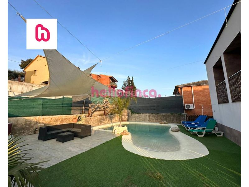 Foto 343828d4-85ca-4ef1-b707-e46a00d3e6c3. Xalet amb calefacció aparcament piscina a Lliçà d´Amunt