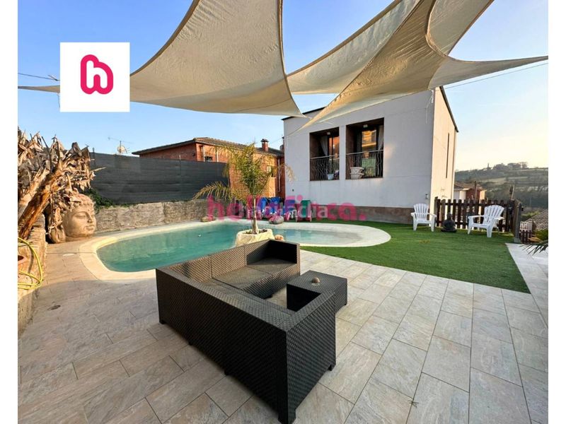 Foto 359af4cd-cc5b-42d3-b6d8-edf2fe29ce68. Xalet amb calefacció aparcament piscina a Lliçà d´Amunt