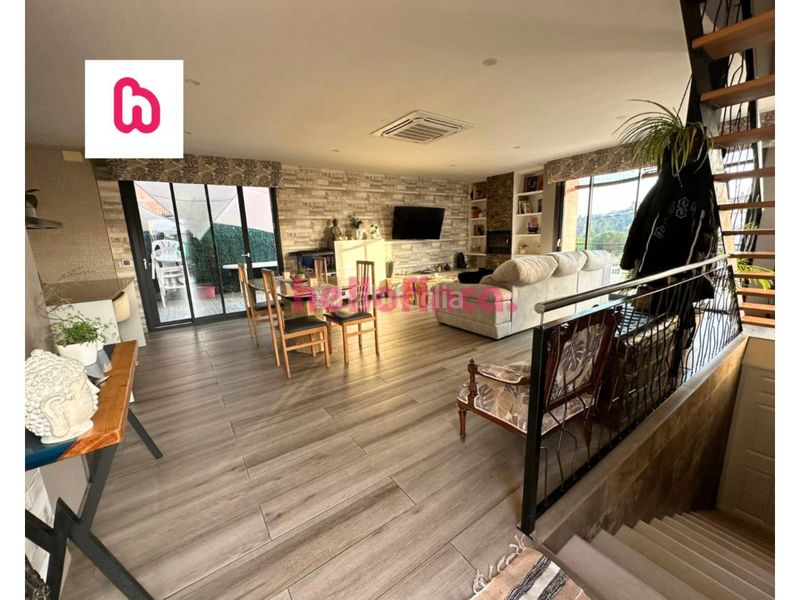 Foto 68777d6f-cd79-4512-8c46-e02b4bb7b83d. Xalet amb calefacció aparcament piscina a Lliçà d´Amunt