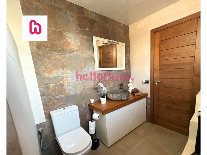 Foto 835a1fa9-bc3f-44ee-8c0a-20e5e59cb672. Xalet amb calefacció aparcament piscina a Lliçà d´Amunt