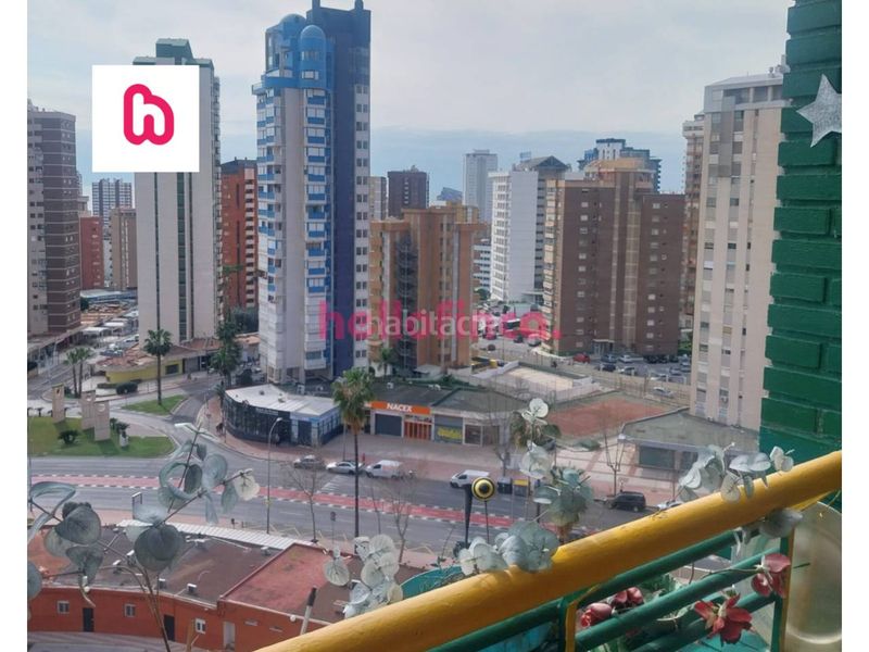 Foto bcb0b880-3cd6-4c87-8037-b4185c5e0ee0. Pis amb calefacció aparcament piscina a Juzgados - Plaza de Toros Benidorm