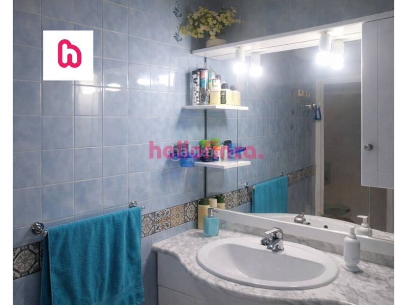 Foto fd02f599-005e-4694-9b87-4aeb9092ee0b. Pis amb calefacció aparcament piscina a Juzgados - Plaza de Toros Benidorm