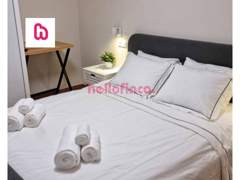 Foto 07a88e93-4cd3-45e7-a1a8-72e957b5efa6. Pis amb aparcament piscina a Casco Antiguo - Sta. Cruz - Ayuntamiento Alicante