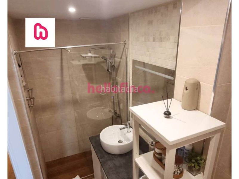 Foto 48aaef80-5920-4a0c-aacb-c5e16f37de04. Pis amb aparcament piscina a Casco Antiguo - Sta. Cruz - Ayuntamiento Alicante