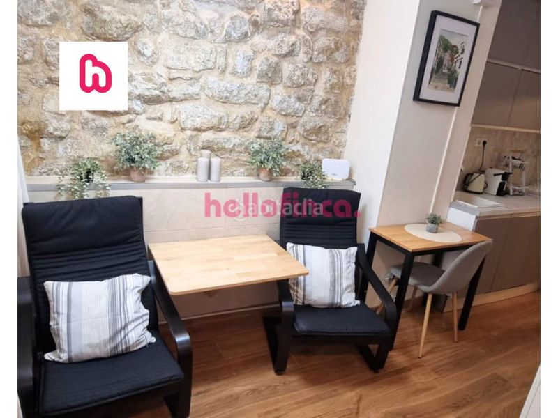 Foto db867971-2a62-49ec-ab3b-3ba6c8d3c470. Pis amb aparcament piscina a Casco Antiguo - Sta. Cruz - Ayuntamiento Alicante