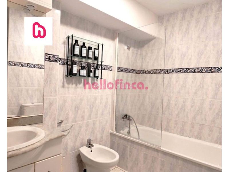 Foto 247bbd01-547e-4da4-9d0f-fbc91facafb3. Casa adossada amb calefacció aparcament piscina a Empuriabrava