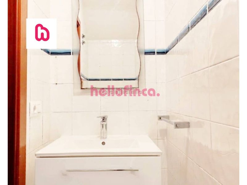 Foto aa88fade-f731-4fd6-b41f-331f5bb415b2. Casa adossada amb calefacció aparcament piscina a Empuriabrava