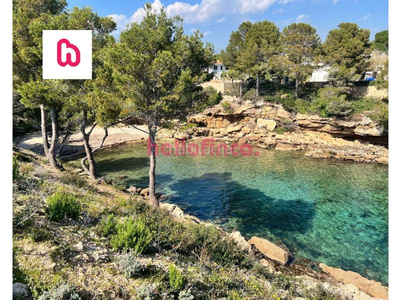 Foto c580ff8d-6d8f-4b3d-82a7-2148f0c81503. Pis amb aparcament a Calafat Ametlla de Mar (L´)